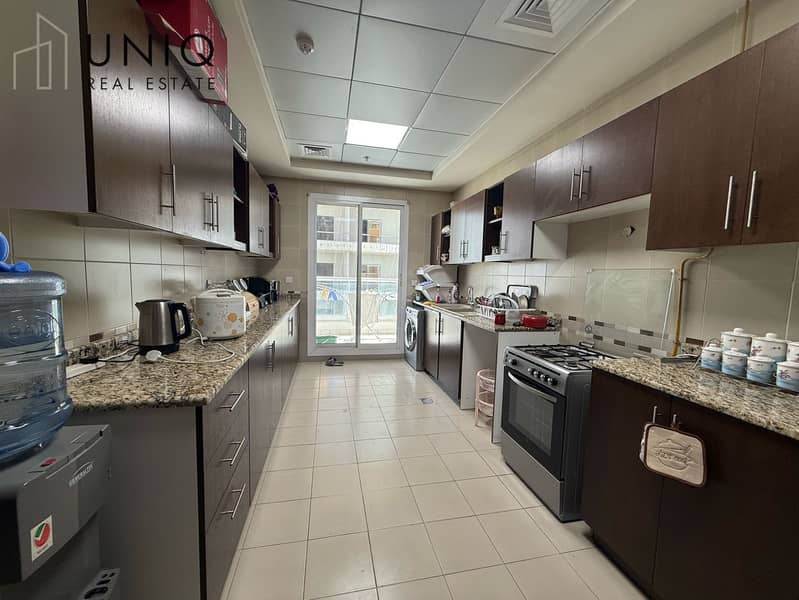 7 Kitchen . jpeg