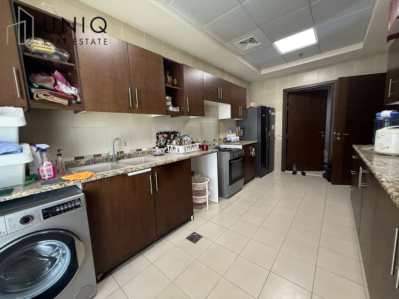 8 Kitchen 1. jpeg