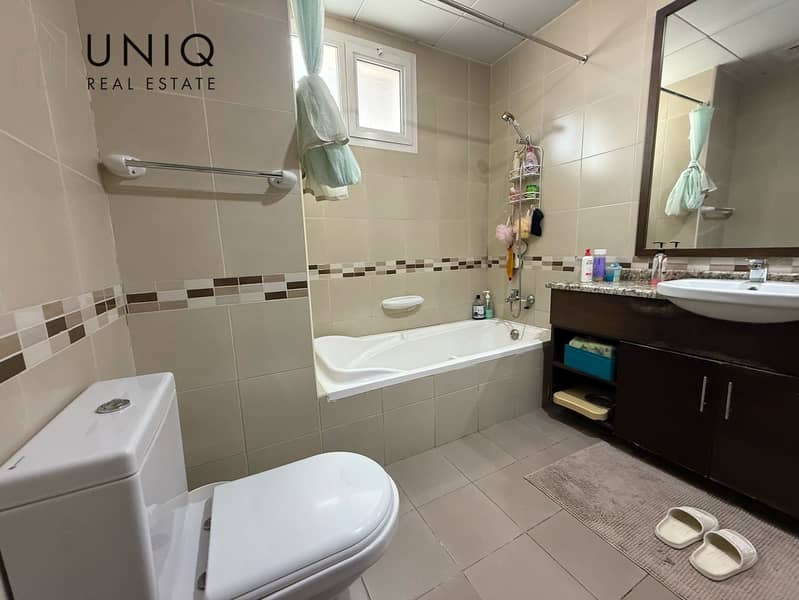 15 Bathroom 2. jpeg