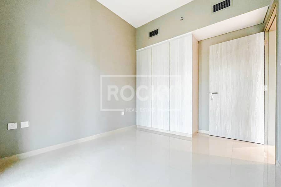 Vacant | Unfurnished | Near Metro Station Vacant | Unfurnished | Near Metro Station