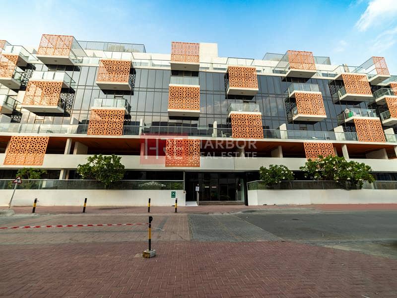 Stylish Studio | Prime Location | Modern Living