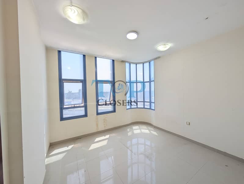 Balcony|Near to Mall|Spacious & Bright |Must See