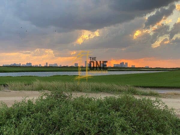 23 Ajman-golf-course-sunset-over-ajman. jpg