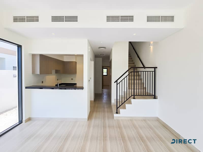 位于达马克山庄,公园别墅,洛克伍德别墅群 4 卧室的别墅 250000 AED - 12129190 位于达马克山庄,公园别墅,洛克伍德别墅群 4 卧室的别墅 250000 AED - 12129190