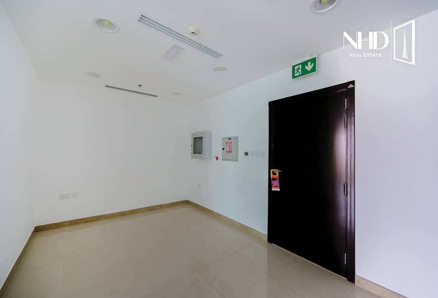 10 JLT Office5. jpg
