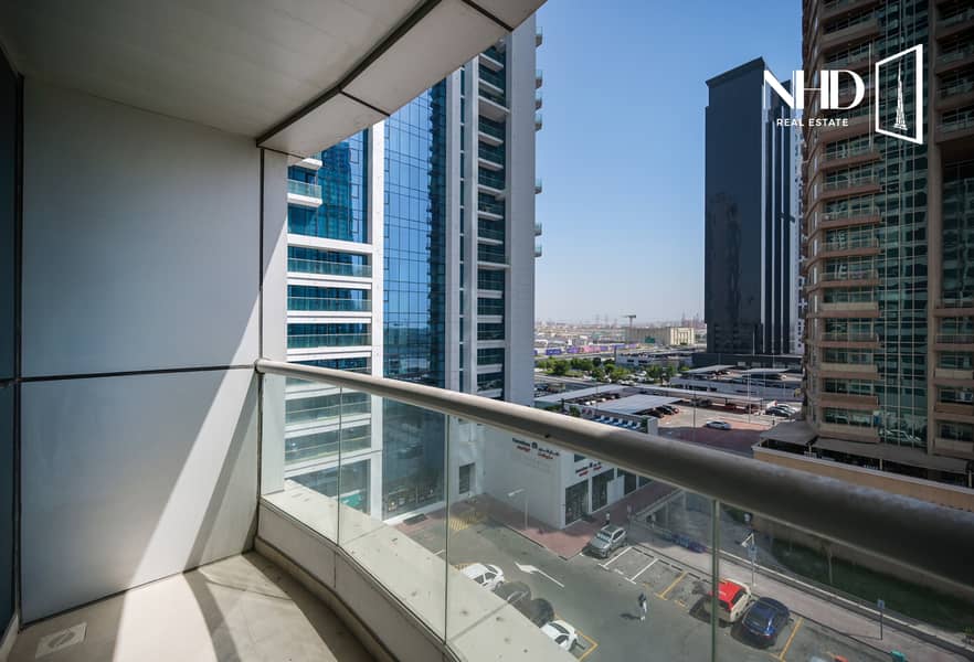 11 JLT Office10. jpg