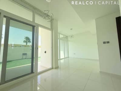 3 Bedroom Townhouse for Rent in DAMAC Hills 2 (Akoya by DAMAC), Dubai - WELL CONDITION CORNER L SHAPE FOR RENT