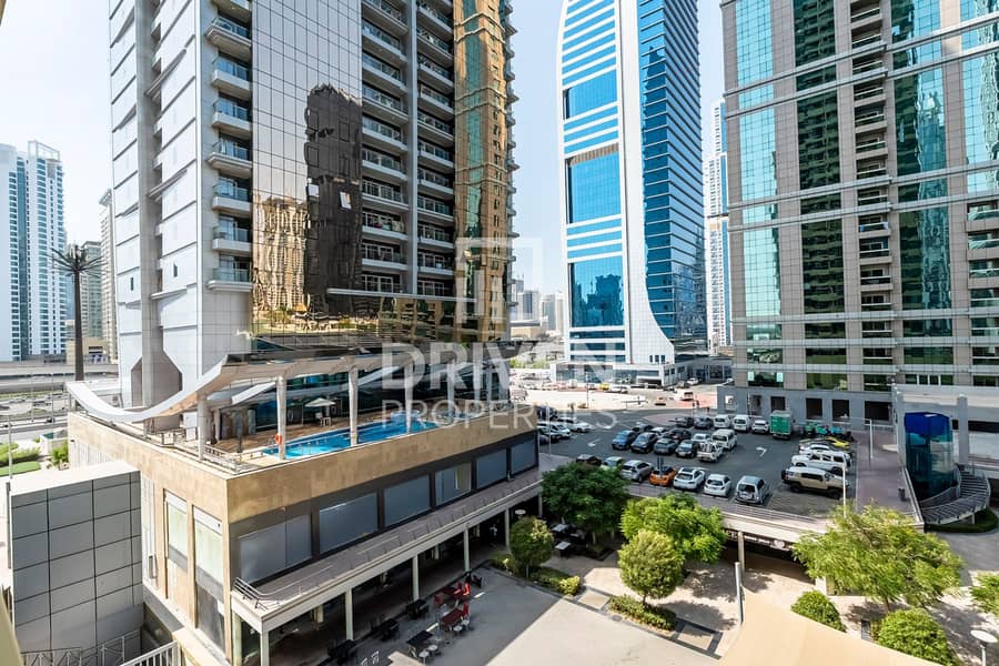 Fully Furnished Unit with Breathtaking Lake View Fully Furnished Unit with Breathtaking Lake View
