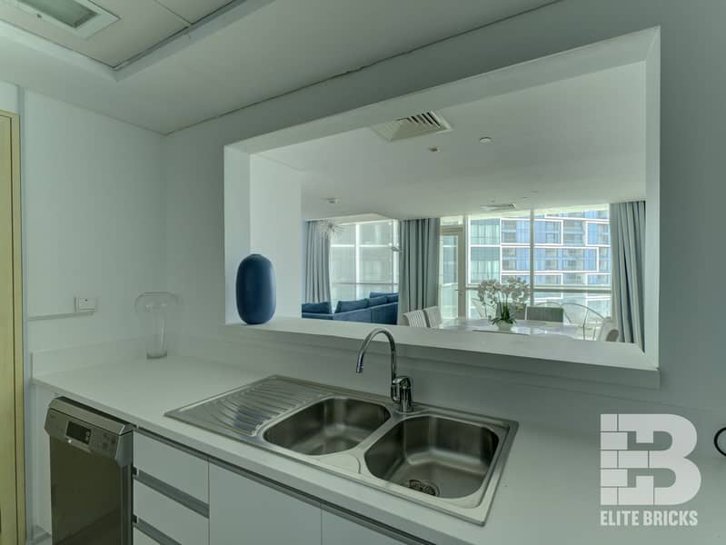 13 07Interior2. jpg