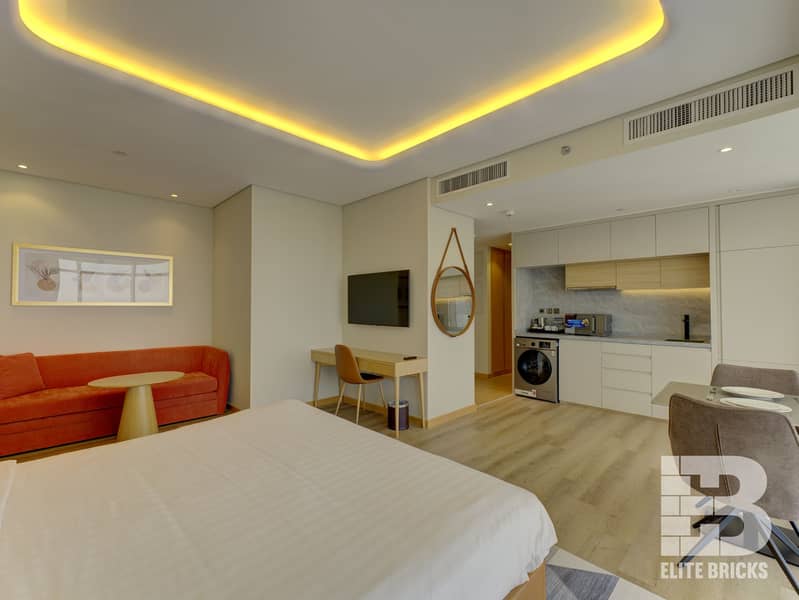 10 12Interior2. jpg