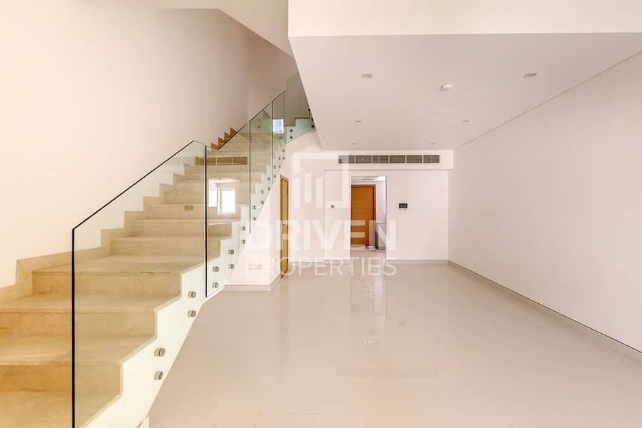 Vacant | Spacious | G+2 | Refurbished Villa Vacant | Spacious | G+2 | Refurbished Villa