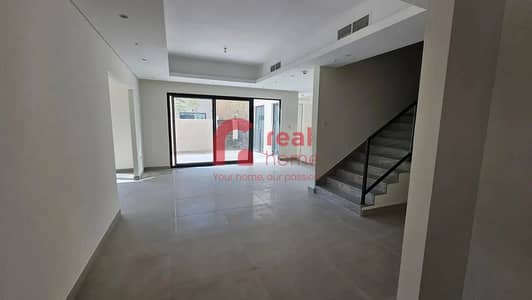 3 Bedroom Townhouse for Sale in Al Rahmaniya, Sharjah - 1740553533604. jpg