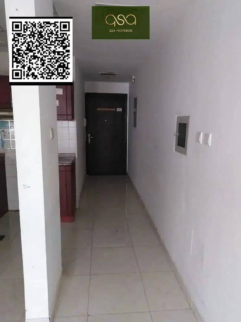 2 763788695-1066x800. PNG