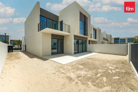 4 Bedroom Villa for Sale in The Valley by Emaar, Dubai - Corner | Partial park view | Vacant