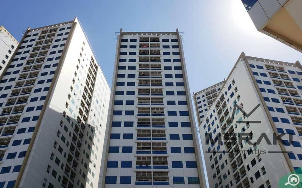11 Ajman_Downtown_Ajman_Pearl_Tower. jpg