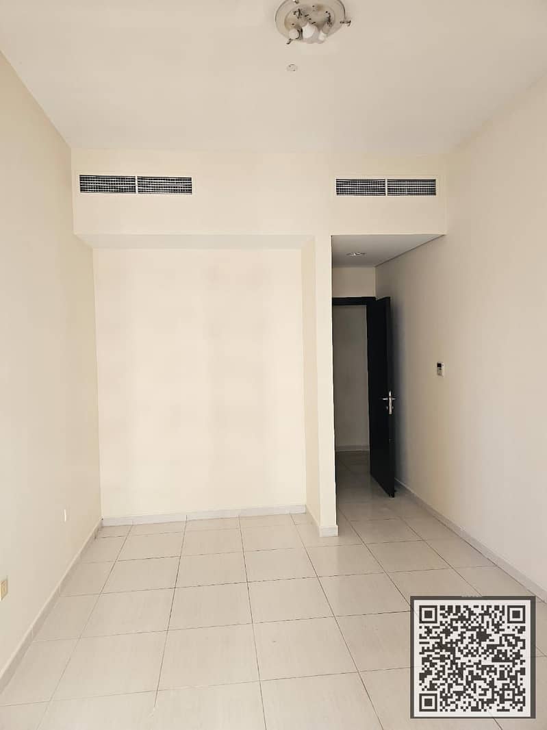 9 d24848c7-1da1-4bf4-a916-778fe7d8bc20. jpg