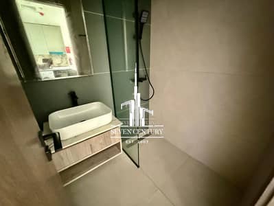 1 Bedroom Apartment for Rent in Dubai Sports City, Dubai - Golf Course View | Brand New | Open Kitchen