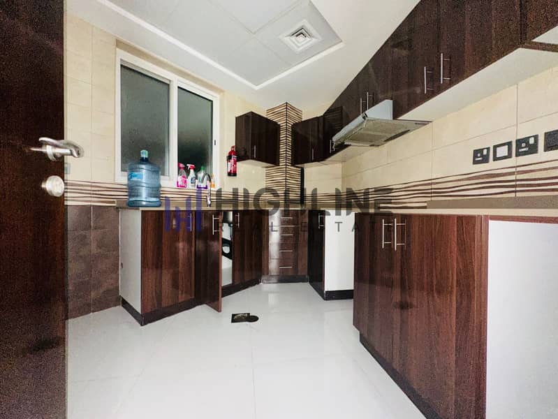 11 ARabian-gate-2BR521-08. jpeg