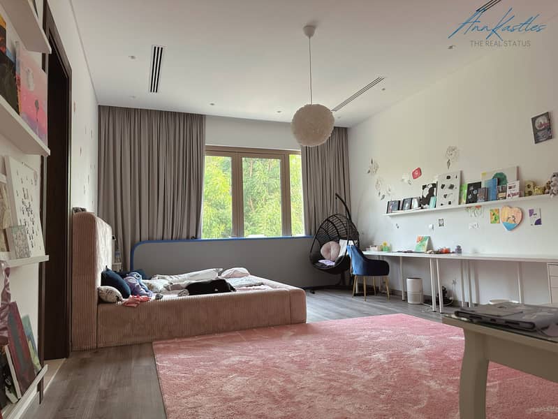 14 Bedroom 1. jpg