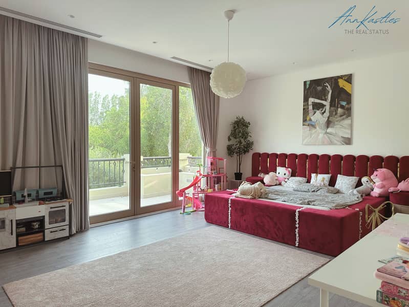 20 Master Bedroom. jpg