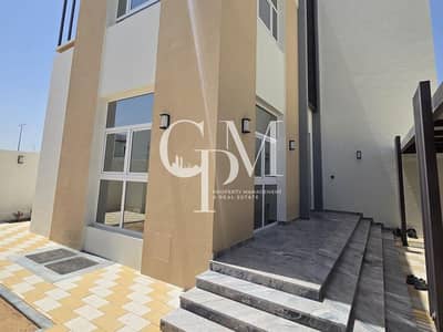 5 Bedroom Villa for Sale in Al Shamkha, Abu Dhabi - b959bbbf-a18a-4520-a845-cebc6a10d7c4. jpg