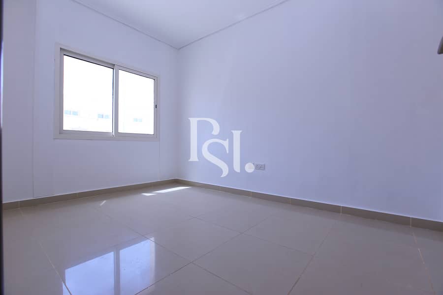 5 4-bedroom-villa-abu-dhabi-al-reef-arabian-village-bedroom-4. JPG