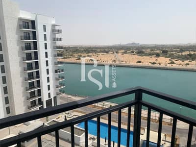 Studio for Sale in Yas Island, Abu Dhabi - 3. jpg