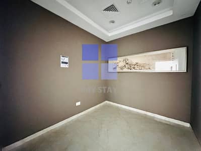 محل تجاري  للايجار في أبراج بحيرات الجميرا، دبي - WhatsApp Image 2025-05-27 at 15.16. 47_a14828b5. jpg
