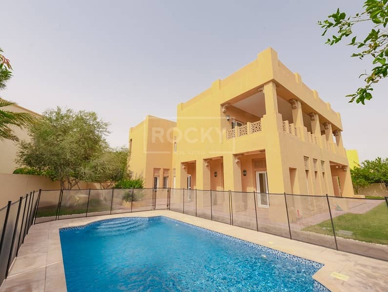 Spacious | 7 Bed plus Maids | Private Pool | Arabian Ranches
