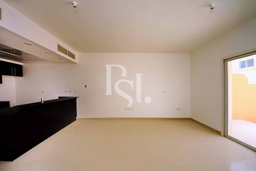 4 2BRM-Unit-C4A095-VI4979-Mediterranean-Village-Al-Reef-Village (12). jpg