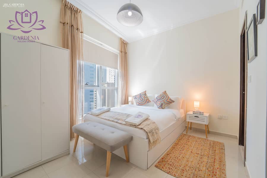 8 Bed 1 1. jpg