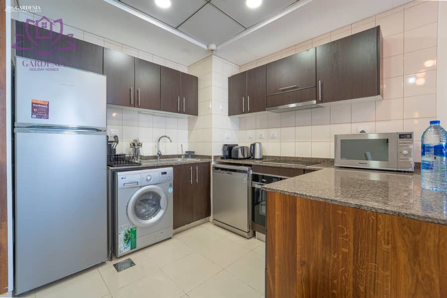 16 kitchen 2. jpg