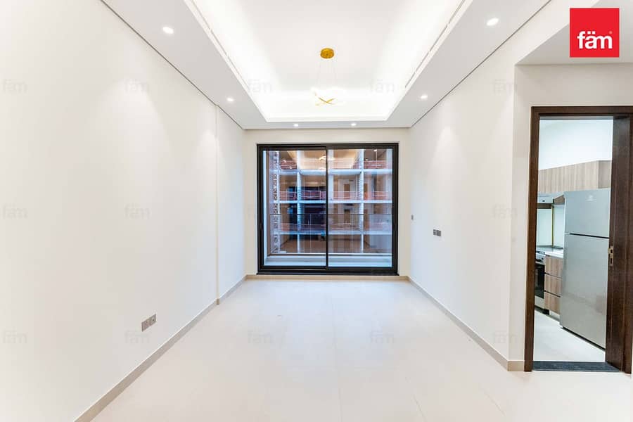 Brand New 1 bed close Kitchen Equipped pool