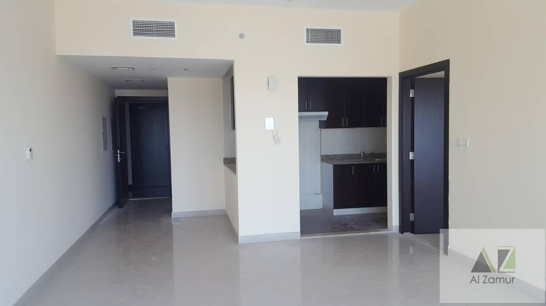2 Chiller Free Spacious 1BR With Balcony
