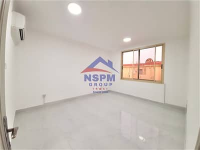 استوديو  للايجار في شارع المطار، أبوظبي - 3f15c0b0-ba5b-4101-9d33-11b04b5dab6f. jpeg