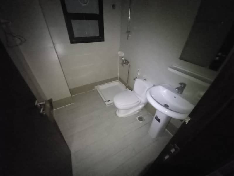 10 1805de90-4f03-42db-bbb2-5c4cd18a27e6. jpg