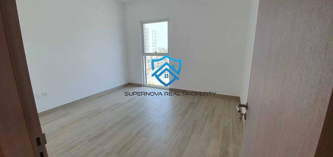 2 02. jpg