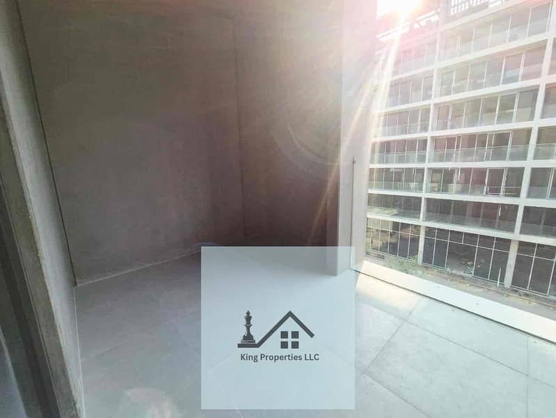 21 88fcdcff-9d98-4773-a457-3bd687fa0818. jpg