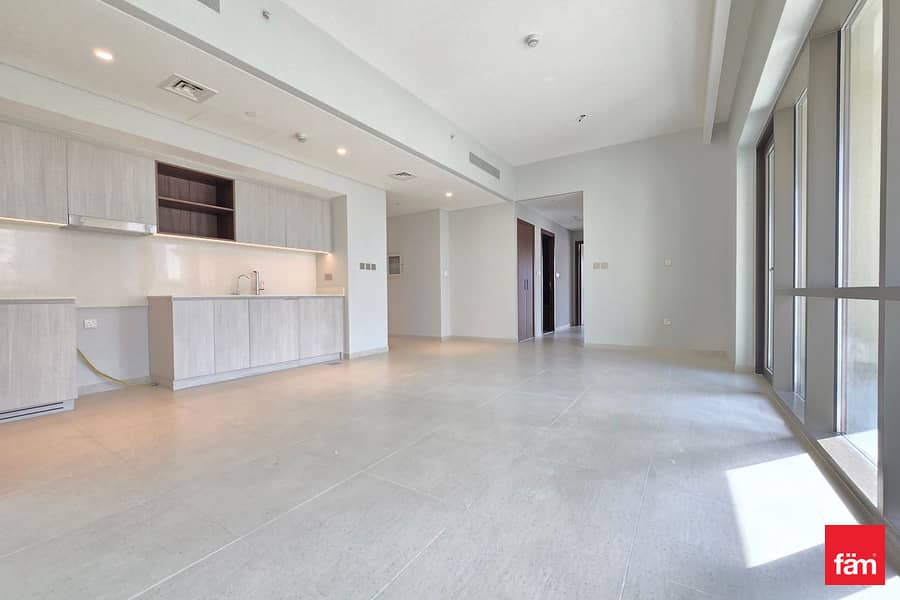 Iconic Views | Great Condition | Bright Home Iconic Views | Great Condition | Bright Home