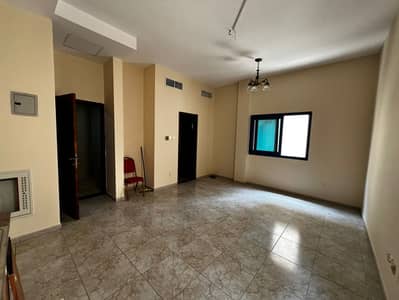 Studio for Rent in Bu Tina, Sharjah - ed0b02be-7f3b-43af-bb9e-b44c10602ad6. jpg