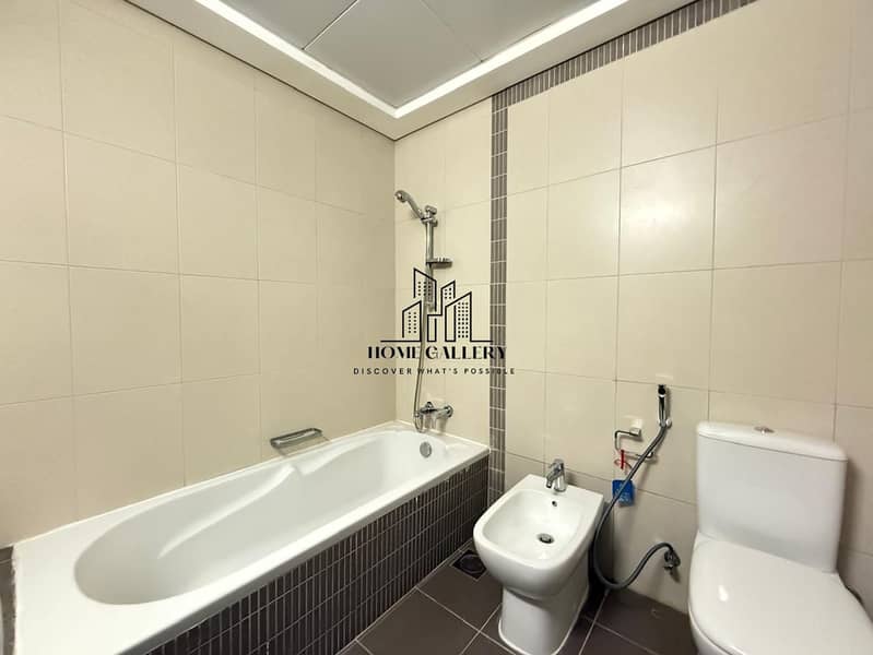 20 fe2e2547-cac8-46ba-ad25-bd6db01efe40. jpg