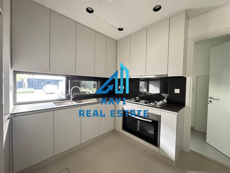 5 rubimsr4bhk9. jpeg