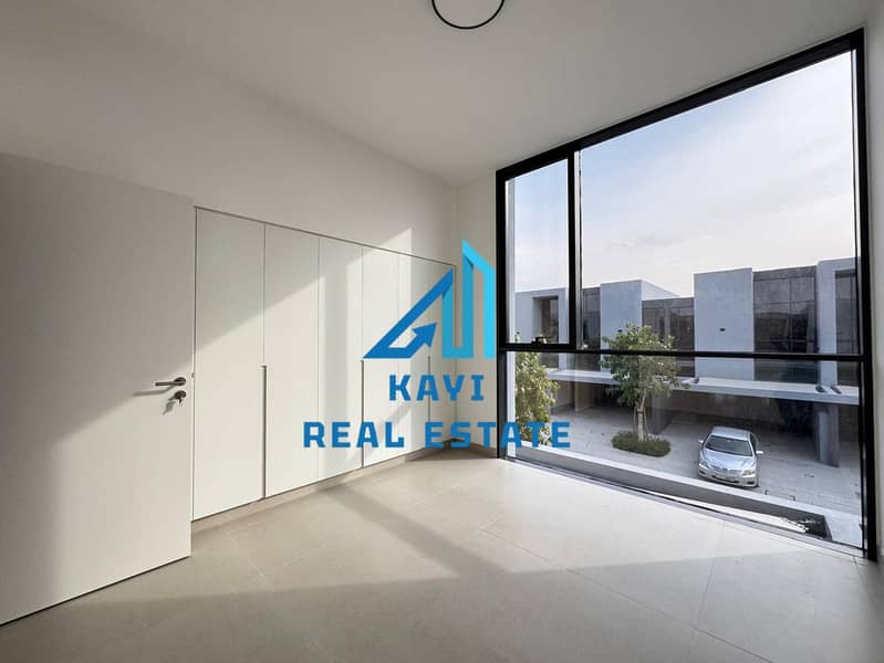 9 rubimsr4bhk4. jpeg