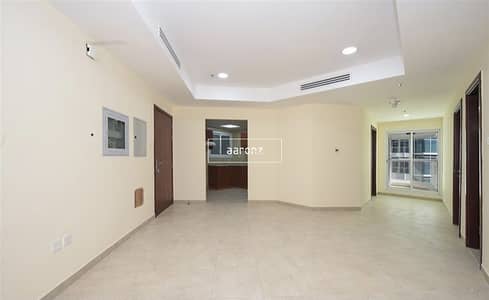1 Bedroom Flat for Rent in Jumeirah Lake Towers (JLT), Dubai - Balcony | Low Floor | Enquire Now