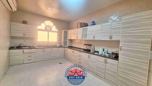4 Cпальни Апартаменты в аренду в Аль Шамха, Абу-Даби - 1000327767. jpg