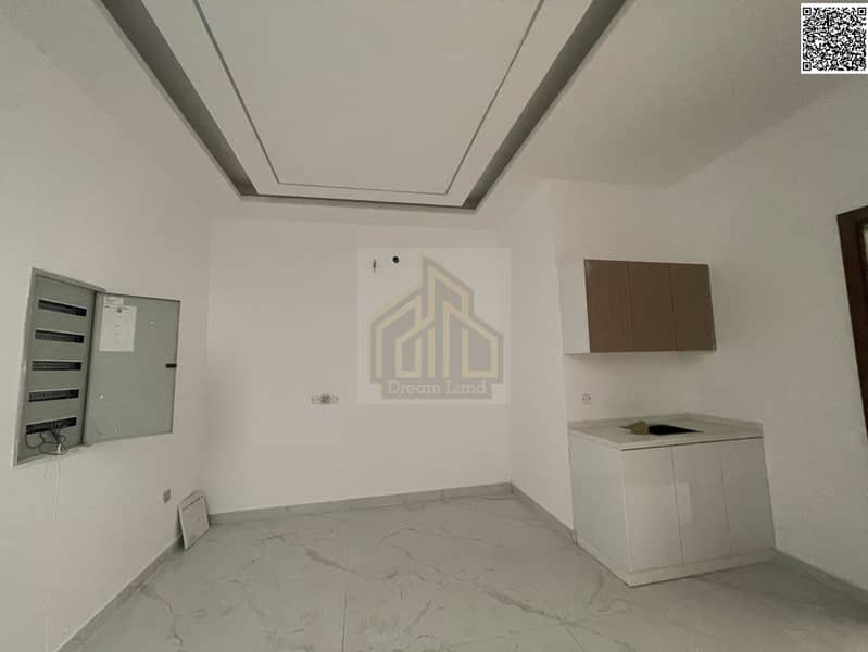 4 batch_6d6e0248-11ff-4bfb-b6d3-45be9cdc7794. jpg