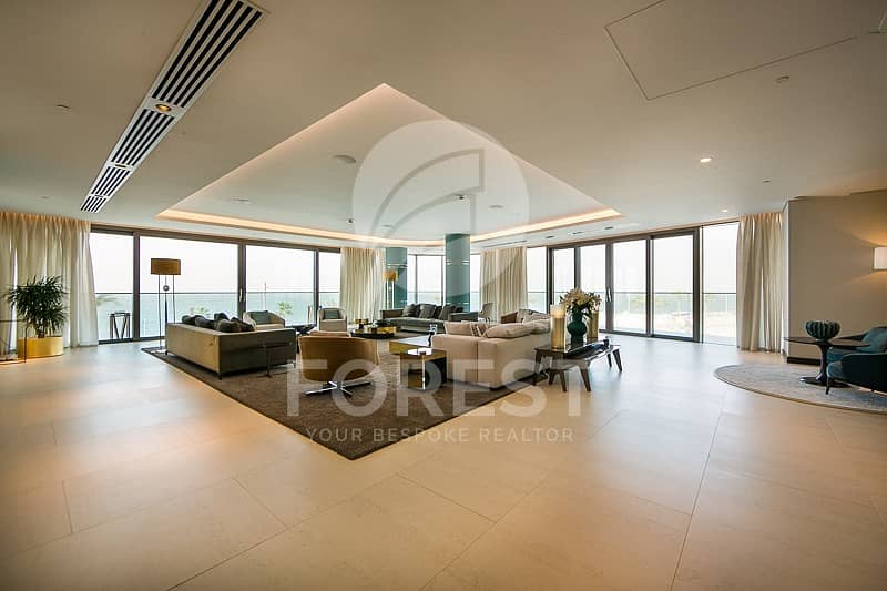 Most Prestigious 5 Beds Penthouse in Palm Jumeirah