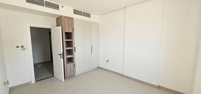 مبنى سكني 11 غرف نوم للبيع في تجارية مويلح، الشارقة - IMG-20250613-WA0083. jpg