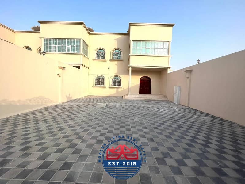 Marvelous Interior 4 Bedroom Hall Majlis villa for rent at Banyias East