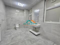 شقة في مدينة الرياض 1 غرفة 42000 درهم - 12146621